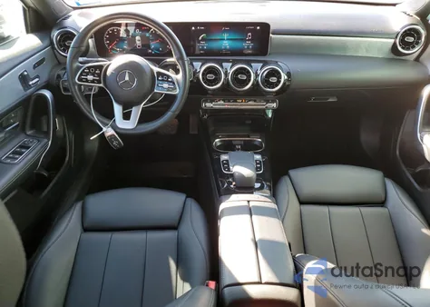 2019 Mercedes-Benz A 220 z USA, uszkodzony, nr VIN WDD3G4EB1KW025182